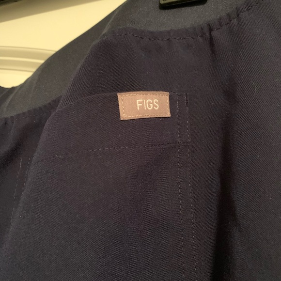 Like new, Figs navy scrub set - Picture 7 of 8